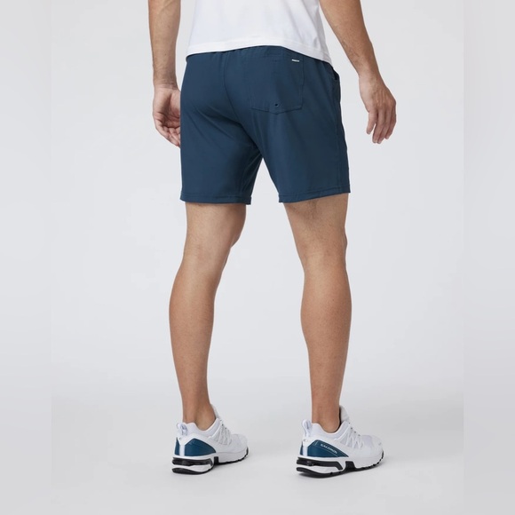 Vuori Mens Kore Short 7” in Indigo Blue Sz. SMALL - Picture 3 of 7